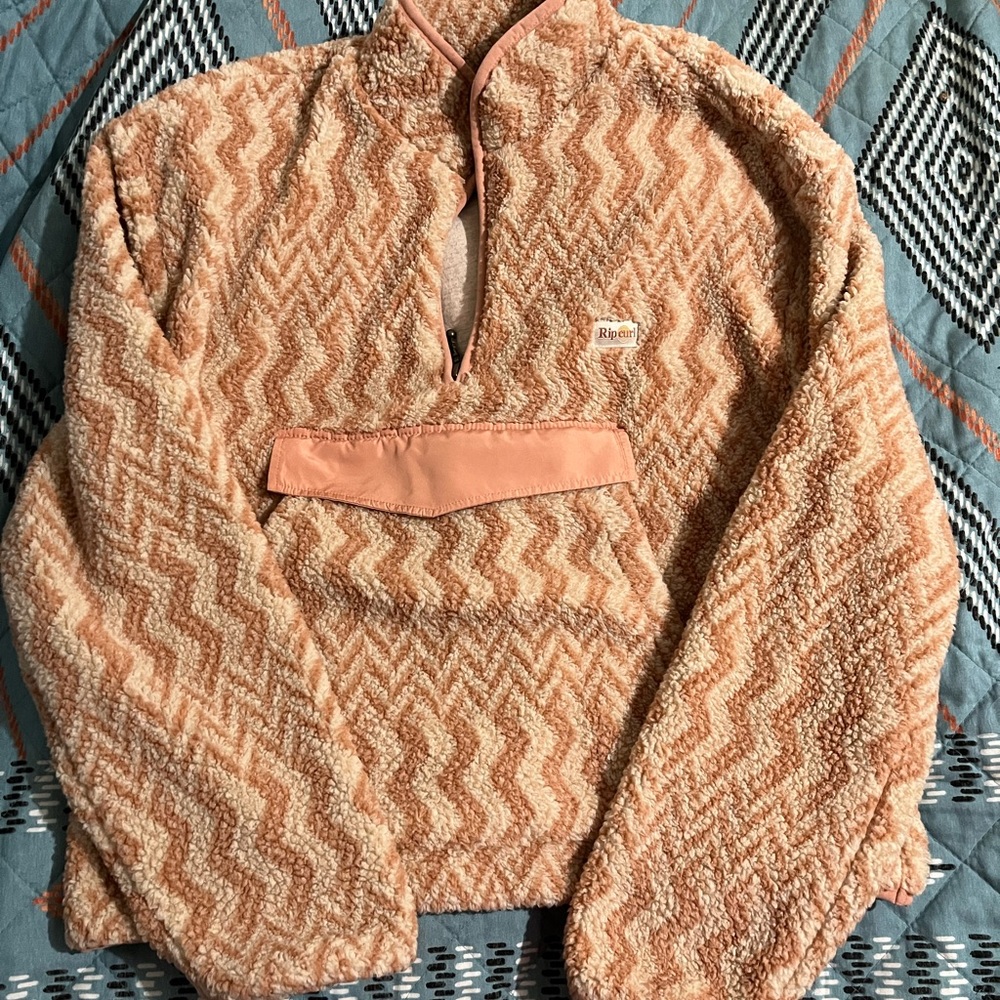 Ripcurl pink sweater